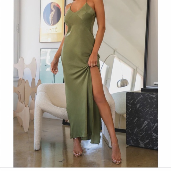 Miss Lola Silky Maxi Dress- Small - Picture 2 of 15